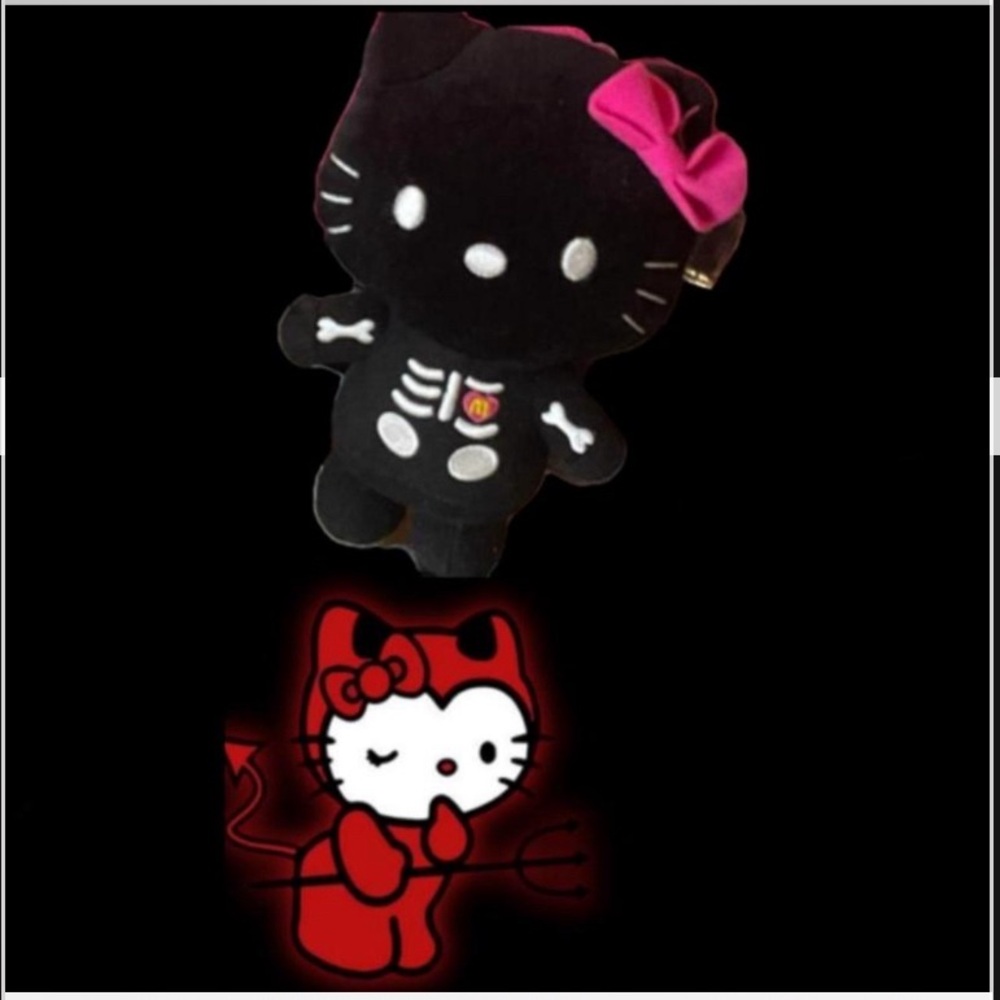 Skeleton hello kitty!!